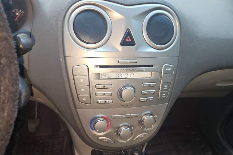 Used JAC Group Refine M2 2013 1.5L Manual Comfort Model 5 Seats Audio And AC Panel
