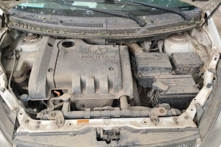 Used JAC Group Refine M2 2013 1.8L Manual Luxury Smart Model 5 Seats Engine Bay