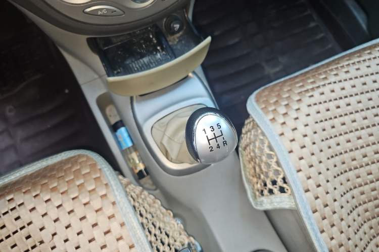Used JAC Group Refine M2 2013 1.5L Manual Comfort Model 5 Seats Gear Lever