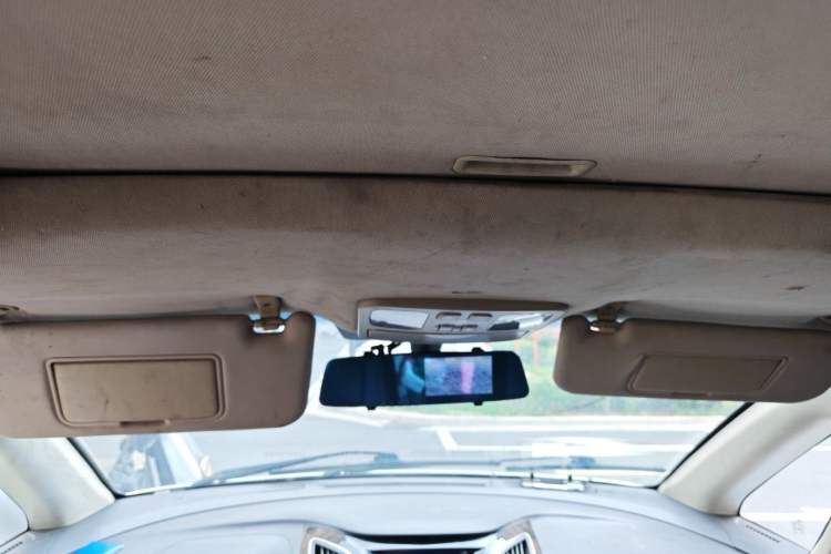 Used JAC Group Refine M2 2013 1.5L Manual Luxury 5-Seater Headliner
