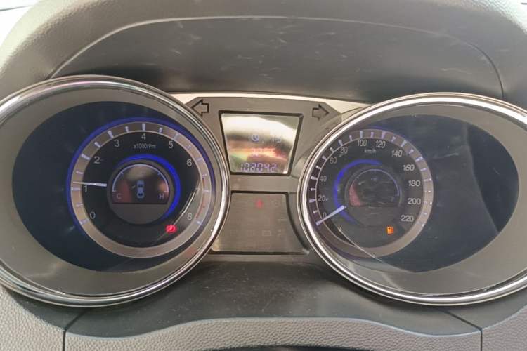 Used JAC Group Refine M2 2013 1.5L Manual Comfort Model 5 Seats Instrument Cluster