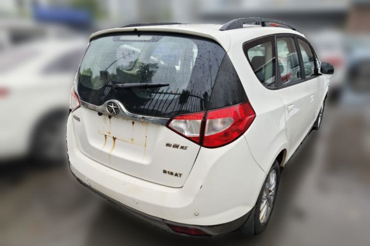 Used JAC Group Refine M2 2013 1.8L Automatic Luxury 7-Seater Rear Right 45 Deg