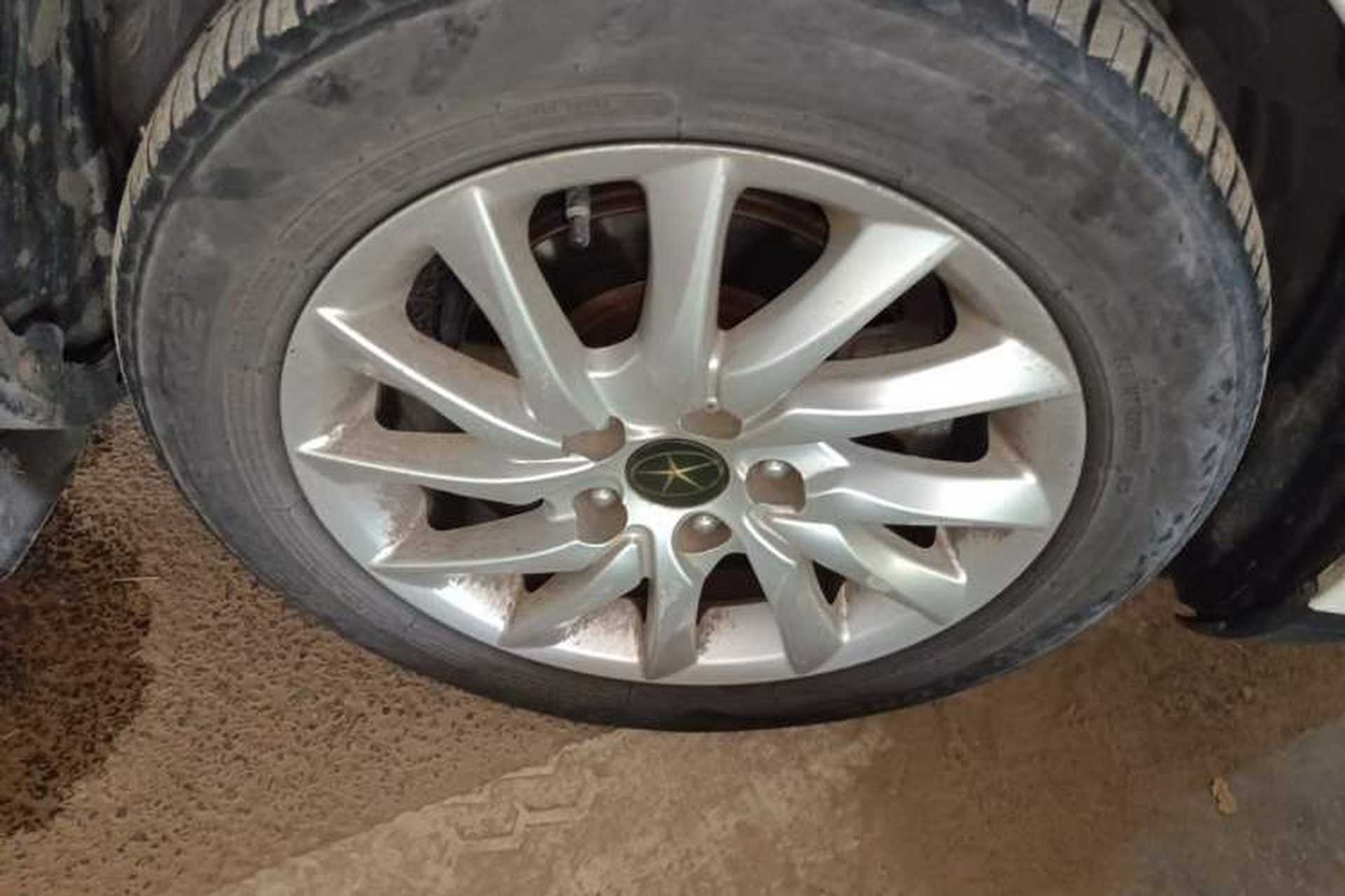 Used JAC Group Refine M2 2013 1.8L Manual Luxury 5-Seater Right Front Wheel Hub
