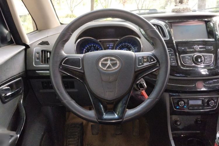 Used JAC Group Refine M2 2013 1.8L Manual Luxury Smart Model 5 Seats Steering Wheel