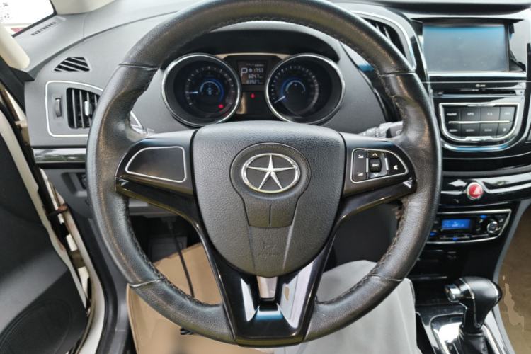 Used JAC Group Refine M2 2013 1.8L Automatic Luxury 7-Seater Steering Wheel
