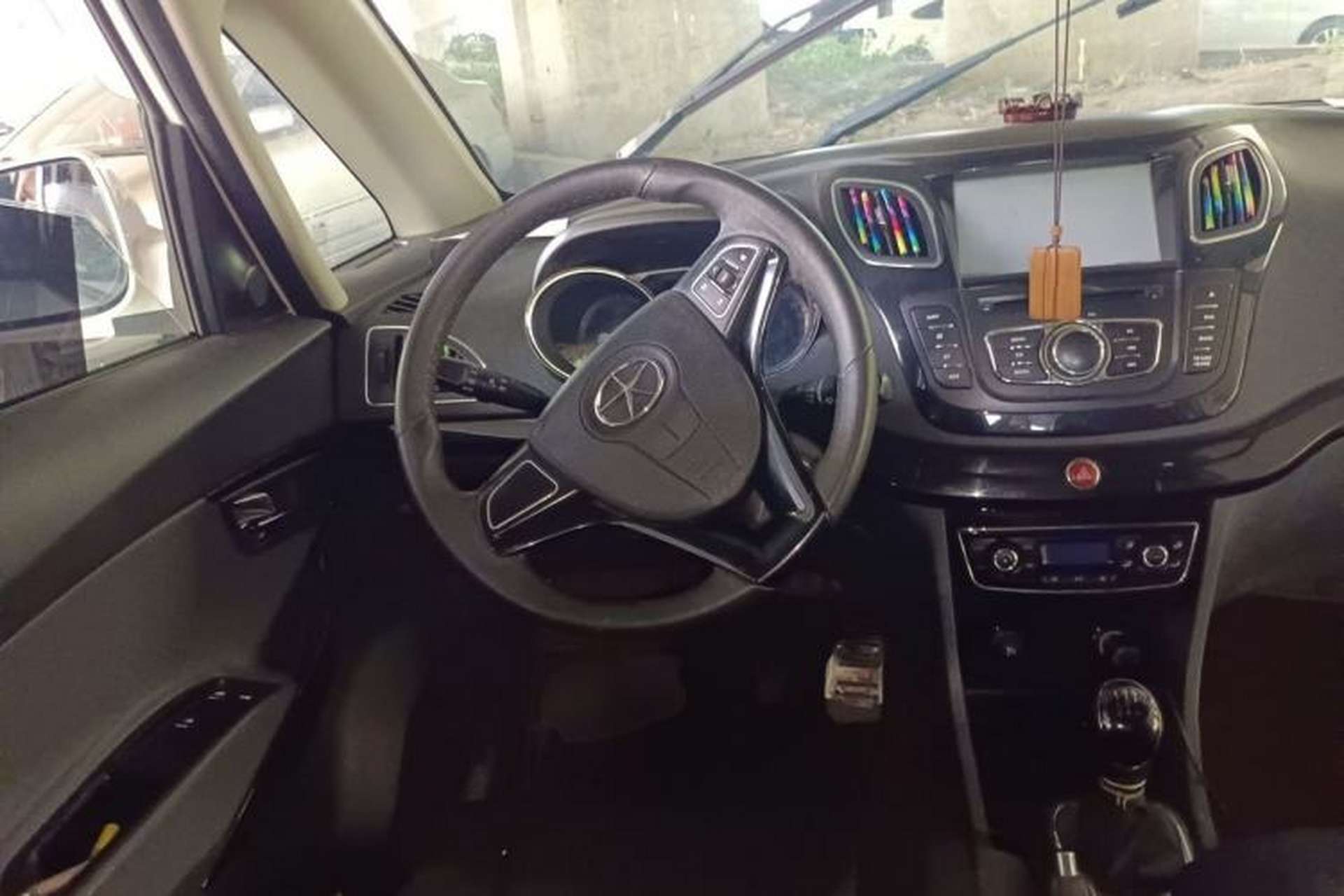 Used JAC Group Refine M2 2013 1.8L Manual Luxury 5-Seater Steering Wheel