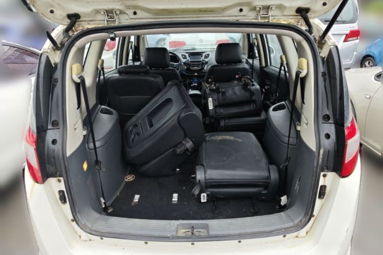 Used JAC Group Refine M2 2013 1.8L Automatic Luxury 7-Seater Trunk