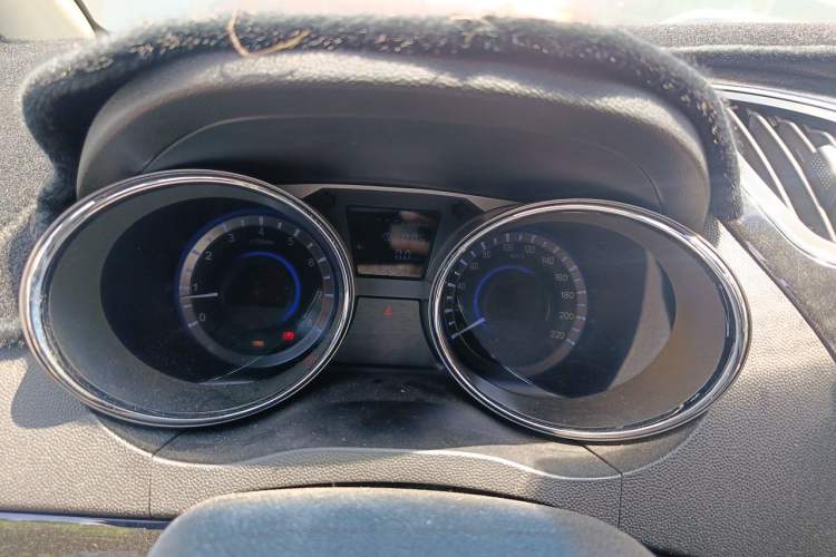 Used JAC Group Refine M2  Instrument Cluster