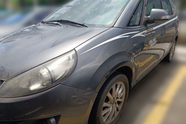 JAC Group Refine M2 Hyundai RS, registered in 2014, manual transmission, 5 seats, gasoline-powered. usado