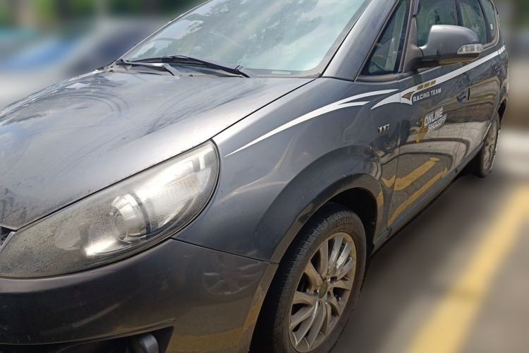 Used JAC Group Refine M2 Hyundai RS, registered in 2014, manual transmission, 5 seats, gasoline-powered. Guazi used car, China used car export, Used car for sale, Used cars, Cheapest cars for sale
