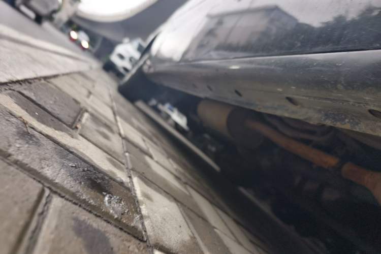 Used JAC Group Refine M5  Chassis Front Right
