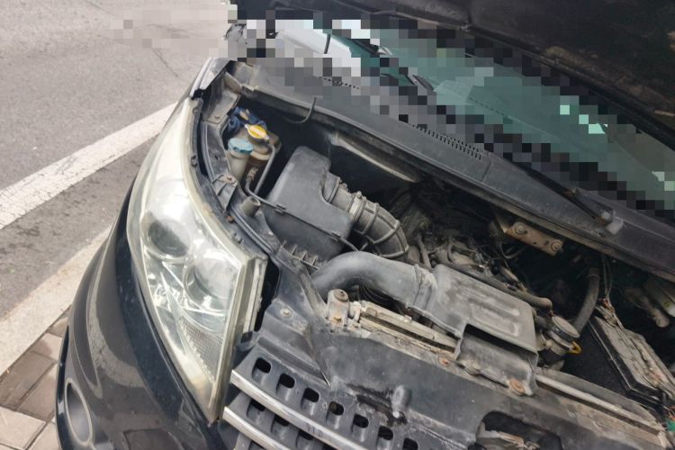Used JAC Group Refine M5  Engine Bay Right