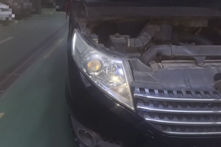 Used JAC Group Refine M5 2012 2.0T Gasoline Manual Business Edition Right Front Headlight