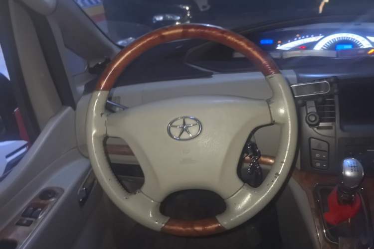 Used JAC Group Refine M5 2012 2.0T Gasoline Manual Business Edition Steering Wheel