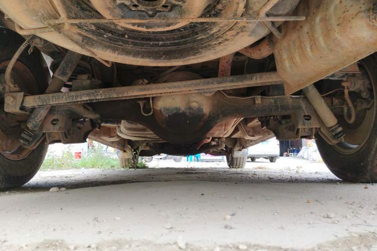 Used JAC Group Refine M5 2012 2.0T Gasoline Manual Business Edition Chassis Rear