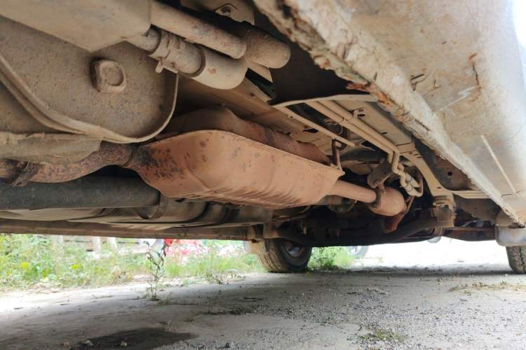 Used JAC Group Refine M5 2012 2.0T Gasoline Manual Business Edition Chassis Rear Right