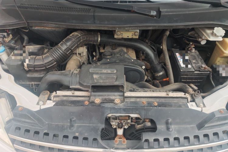 Used JAC Group Refine M5 2012 2.0T Gasoline Automatic Business Edition Engine Bay