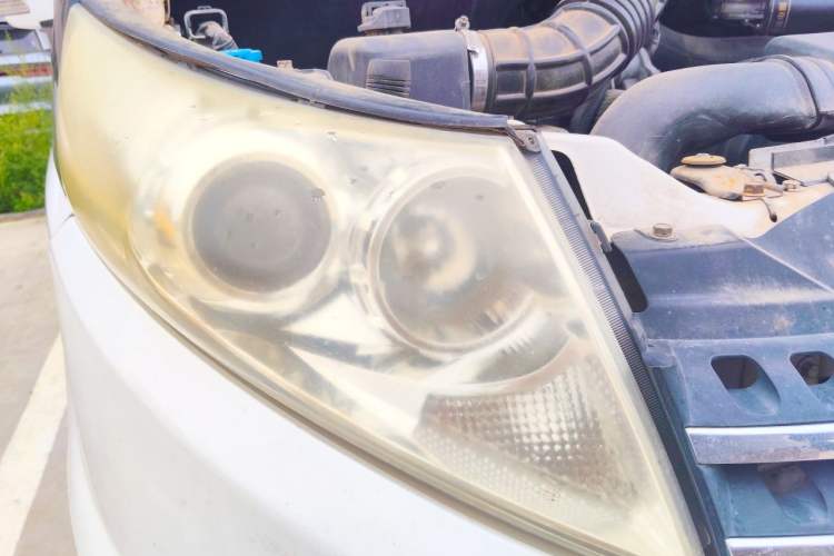 Used JAC Group Refine M5 2012 2.0T Gasoline Automatic Business Edition Right Front Headlight