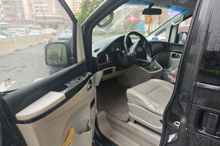 Used JAC Group Refine M5 2013 2.0T Gasoline Automatic Business Edition Driver Seat