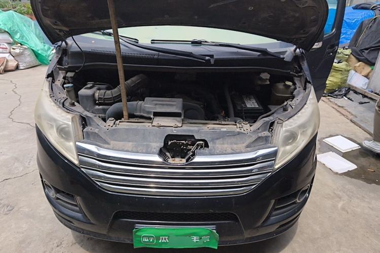 Used JAC Group Refine M5 2013 2.0T Gasoline Automatic Business Edition Engine Bay