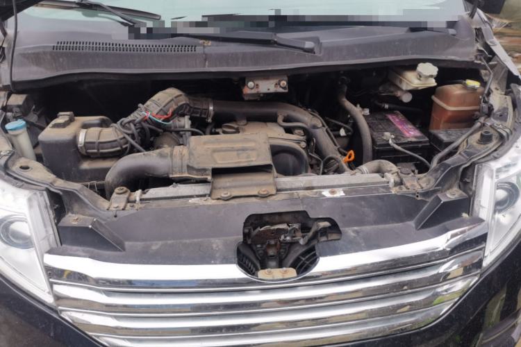 Used JAC Group Refine M5 2013 2.0T Gasoline Automatic Business Edition Engine Bay