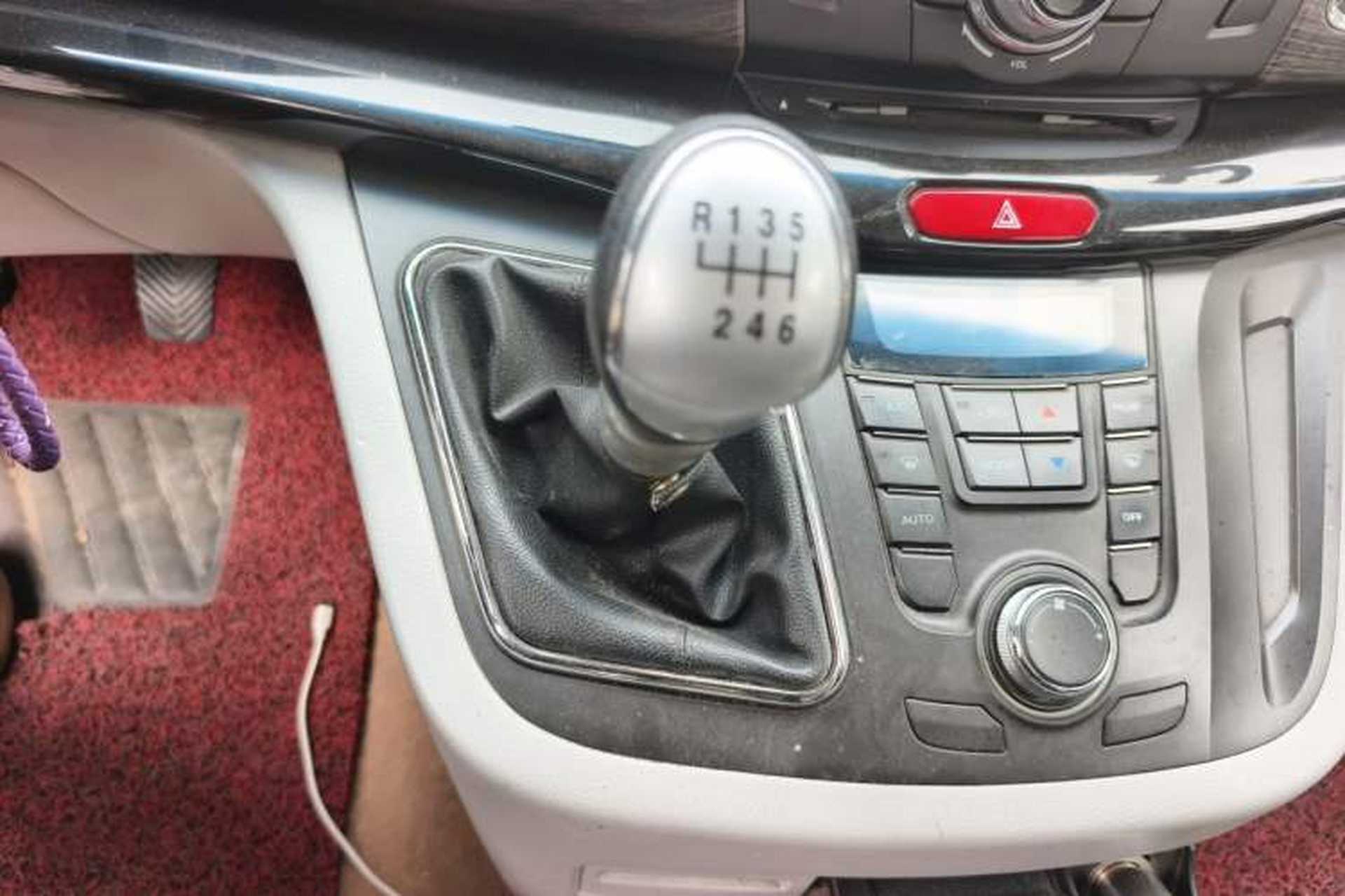 Used JAC Group Refine M5 2013 2.0T Gasoline Manual Business Edition Gear Lever