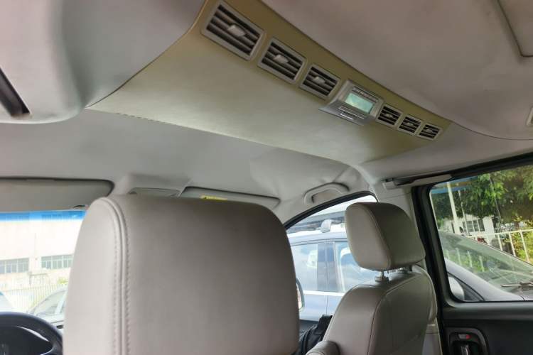 Used JAC Group Refine M5 2013 2.0T Gasoline Manual Business Edition Headliner