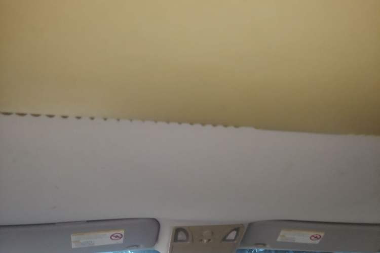 Used JAC Group Refine M5 2013 2.0T Gasoline Automatic Business Edition Headliner