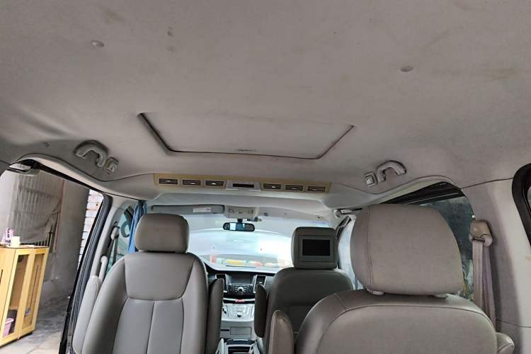 Used JAC Group Refine M5 2013 2.0T Gasoline Automatic Business Edition Headliner