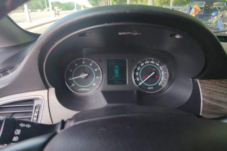 Used JAC Group Refine M5 2013 2.0T Gasoline Manual Business Edition Instrument Cluster