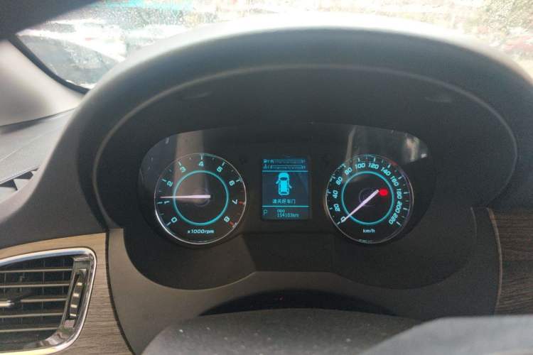 Used JAC Group Refine M5 2013 2.0T Gasoline Automatic Business Edition Instrument Cluster