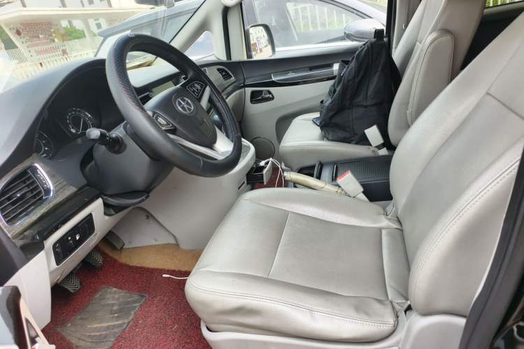 Used JAC Group Refine M5 2013 2.0T Gasoline Manual Business Edition Left Front Seat