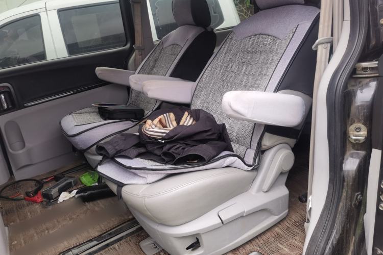 Used JAC Group Refine M5 2013 2.0T Gasoline Automatic Business Edition Left Rear Seat