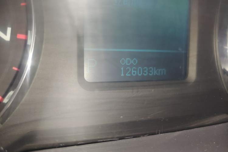 Used JAC Group Refine M5 2013 2.0T Gasoline Automatic Business Edition Odometer Close Up