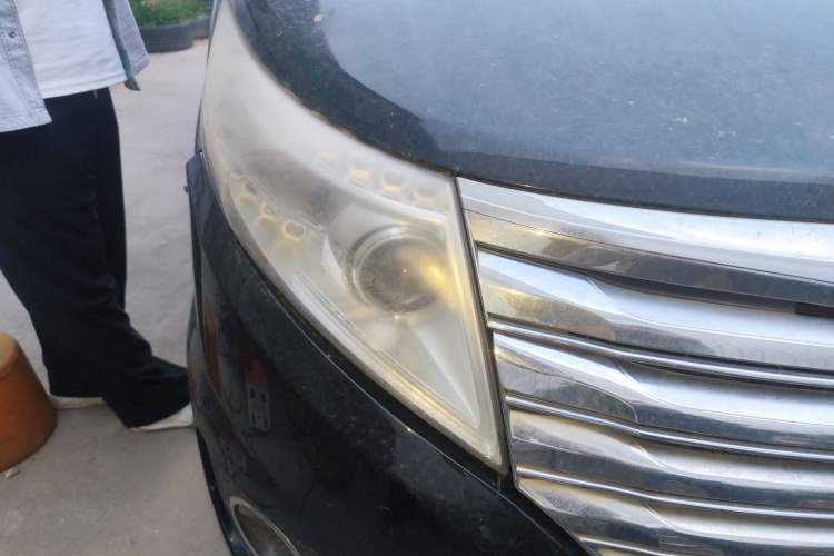Used JAC Group Refine M5 2013 2.0T Gasoline Automatic Business Edition Right Front Headlight