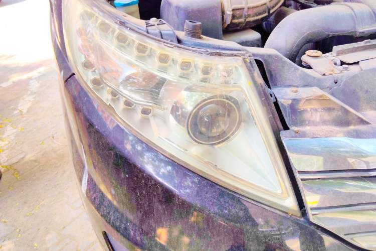 Used JAC Group Refine M5 2013 2.0T Gasoline Manual Business Edition Right Front Headlight
