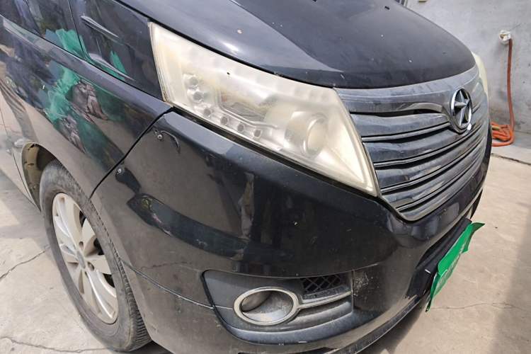 Used JAC Group Refine M5 2013 2.0T Gasoline Automatic Business Edition Right Front Headlight
