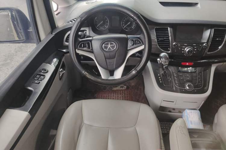 Used JAC Group Refine M5 2013 2.0T Gasoline Automatic Business Edition Steering Wheel