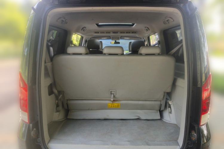 Used JAC Group Refine M5 2013 2.0T Gasoline Automatic Business Edition Trunk