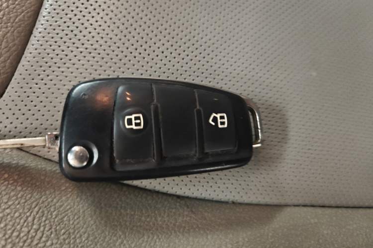 Used JAC Group Refine M5 2013 2.0T Gasoline Automatic Business Edition Vehicle Key