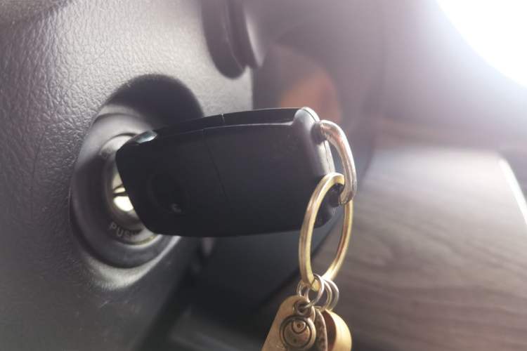 Used JAC Group Refine M5 2013 2.0T Gasoline Automatic Business Edition Vehicle Key