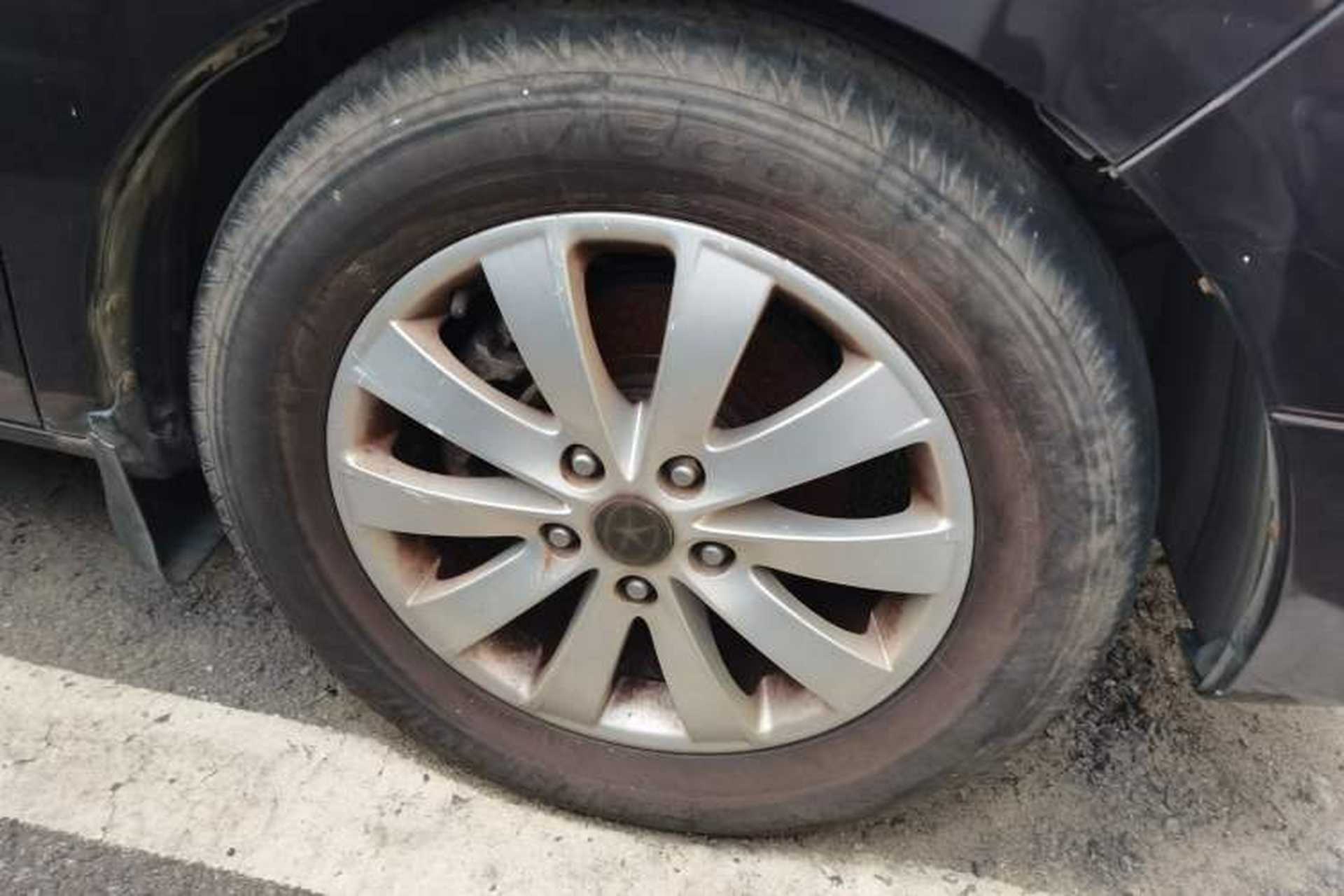 Used JAC Group Refine M5 2013 2.0T Gasoline Automatic Business Edition Right Front Wheel Hub
