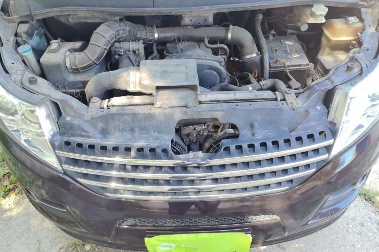 Used JAC Group Refine M5 2013 2.0T Gasoline Automatic Business Edition Engine Bay