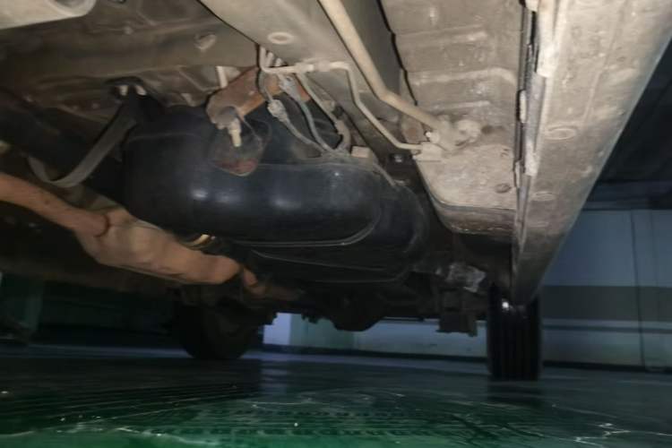Used JAC Group Refine M5 2013 2.0T Gasoline Manual Business Edition Chassis Front Left