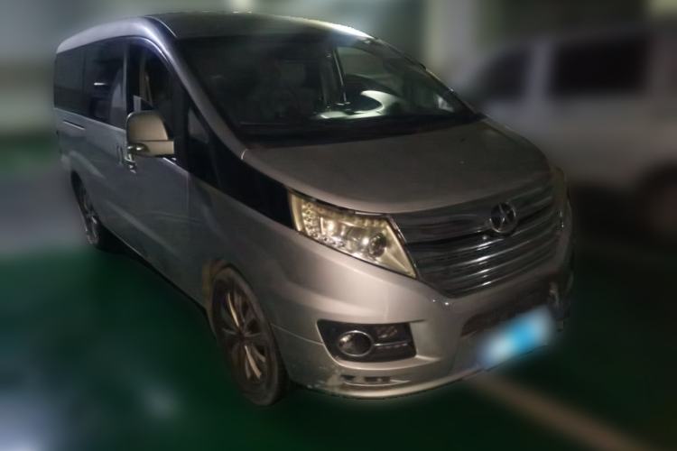 Used JAC Group Refine M5 2013 2.0T Gasoline Manual Business Edition Front Right 45 Deg
