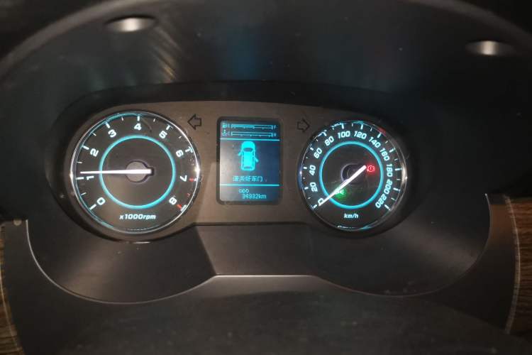 Used JAC Group Refine M5 2013 2.0T Gasoline Manual Business Edition Instrument Cluster