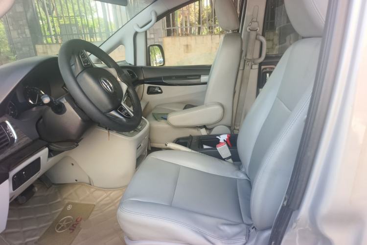 Used JAC Group Refine M5 2013 2.0T Gasoline Automatic Business Edition Left Front Seat