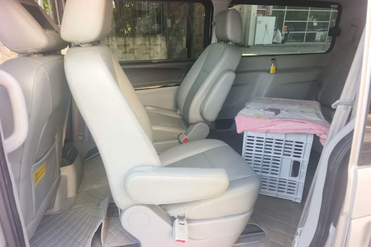 Used JAC Group Refine M5 2013 2.0T Gasoline Automatic Business Edition Left Rear Seat