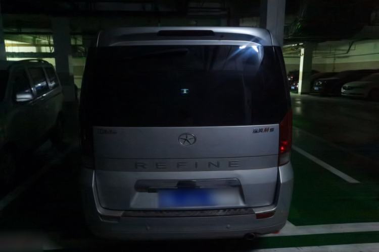 Used JAC Group Refine M5 2013 2.0T Gasoline Manual Business Edition Rear