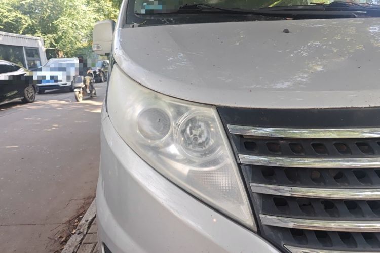 Used JAC Group Refine M5 2013 2.0T Gasoline Automatic Business Edition Right Front Headlight